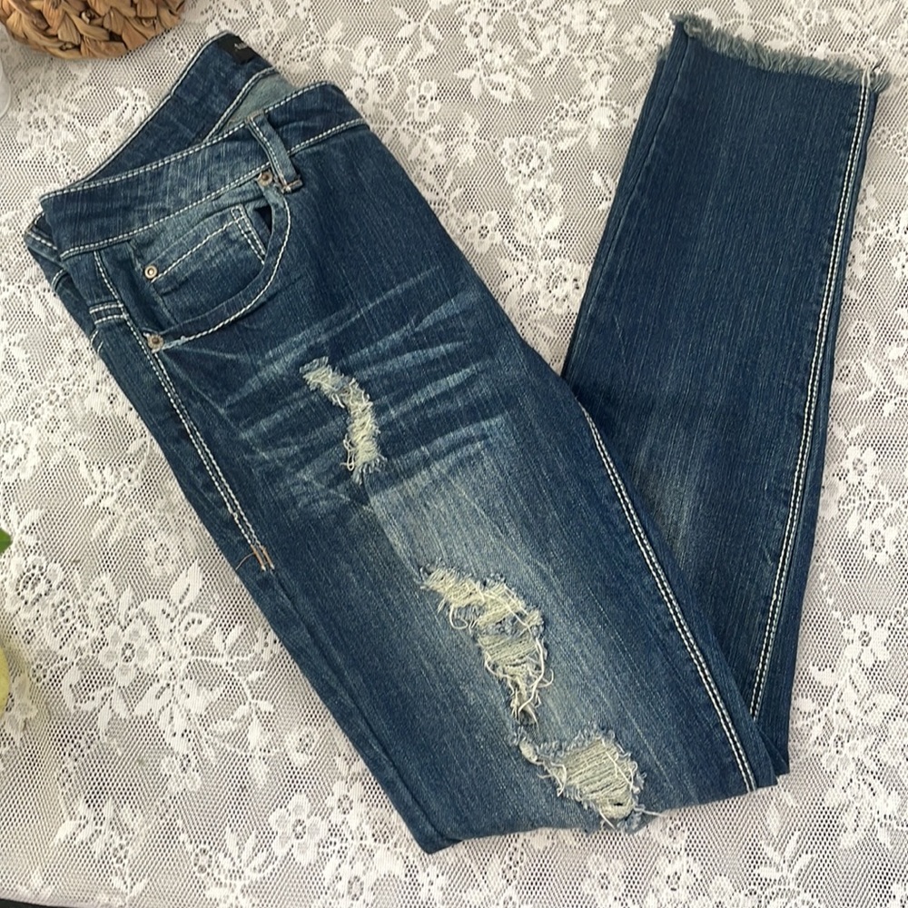 twentyone black by Rue 21 Distressed Jeans Frayed along bottom Size 5/6